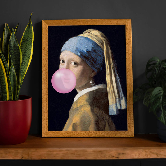 The Girl Blowing Bubblegum Print: 27 ½ x 39 ¼ in | 70x100 cm / Gloss